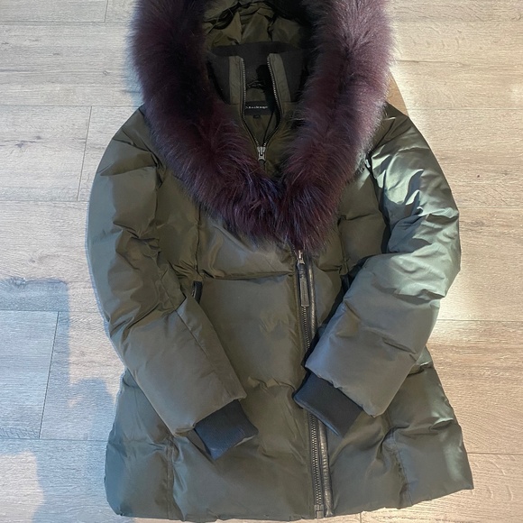 Jacket - Picture 1 of 2